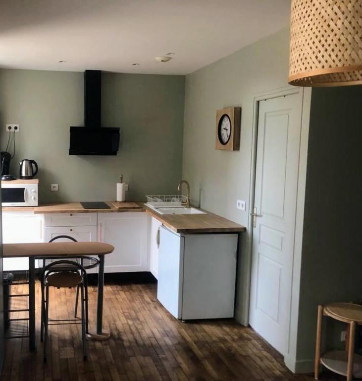 Logement A Brive Avec Terrasse Et Climatisation - Pres De La Gare Et Du Centre-Ville - Wifi Et Stationnement Gratuit Exteriör bild